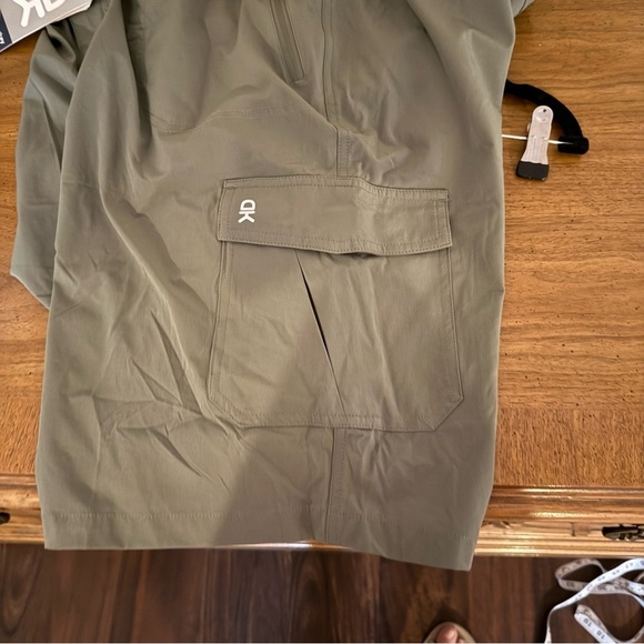 Little Donkey Andy Men's Cargo Shorts - Green - Picture 4 of 11